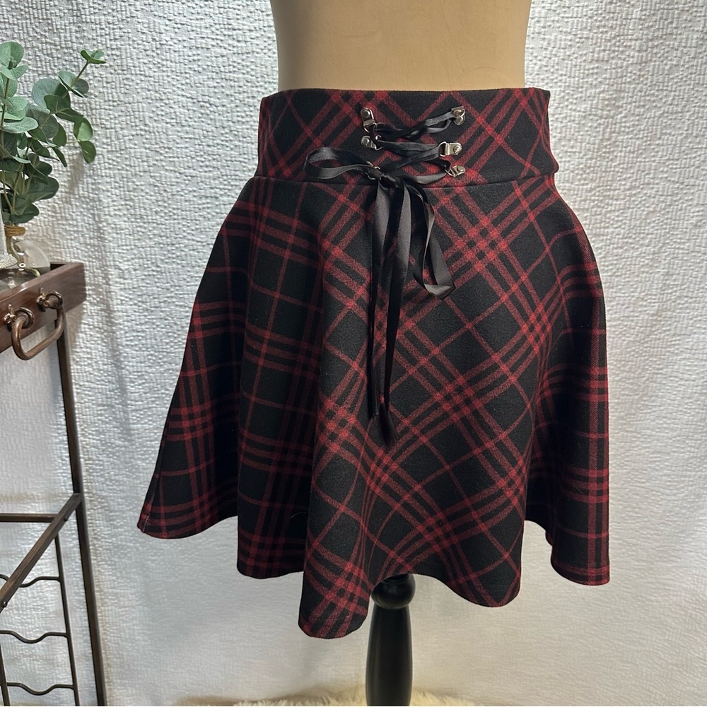 Alternative Goth Grunge Black and Red Plaid Tartan Lace up Skirt (Large)